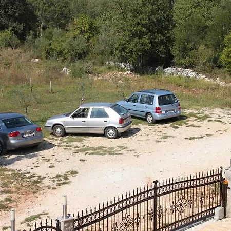 With A Parking Space Valica, - 7122 * Umag