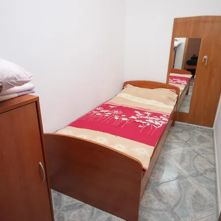 With A Parking Space Valica, - 7122 דירה אומאג